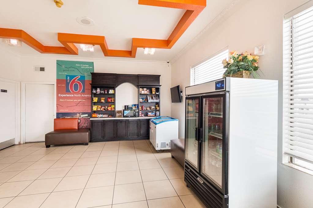 Motel 6 San Antonio TX Fiesta Trails - photo 30