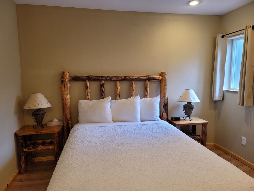 Riverfront Motel - photo 8