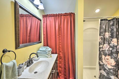 Couples Studio Surrounded by Outdoor Adventure - photo 11