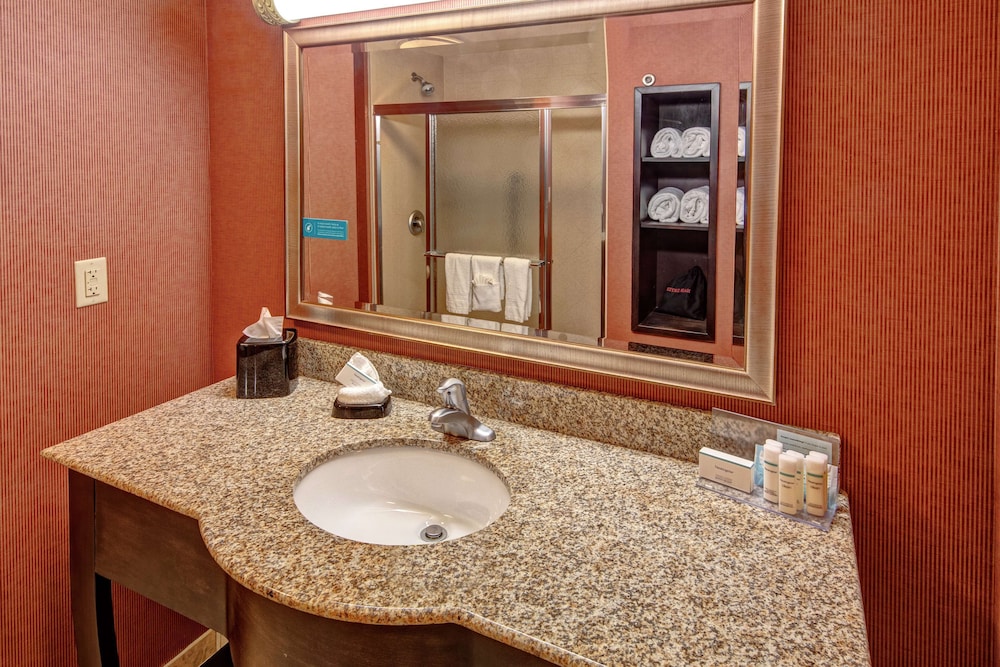 Hampton Inn Jacksonville Anniston Area - photo 37