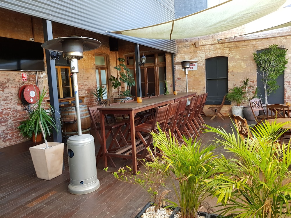 Commercial Hotel — hotel in Charters Towers