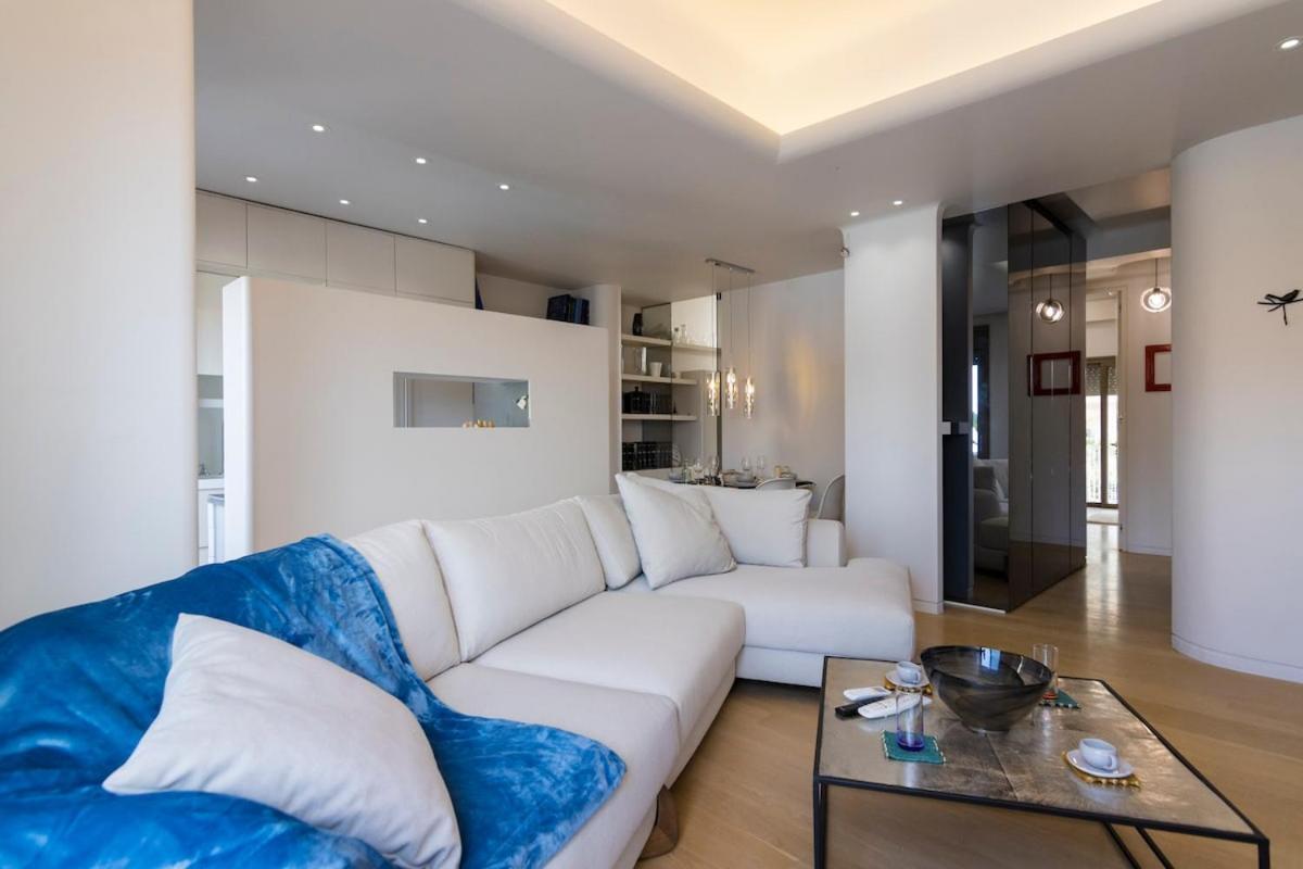 Culture And Luxury 2bed Flat with Acropolis Views — 4-Star Luxury Hotel in Athens, Greece