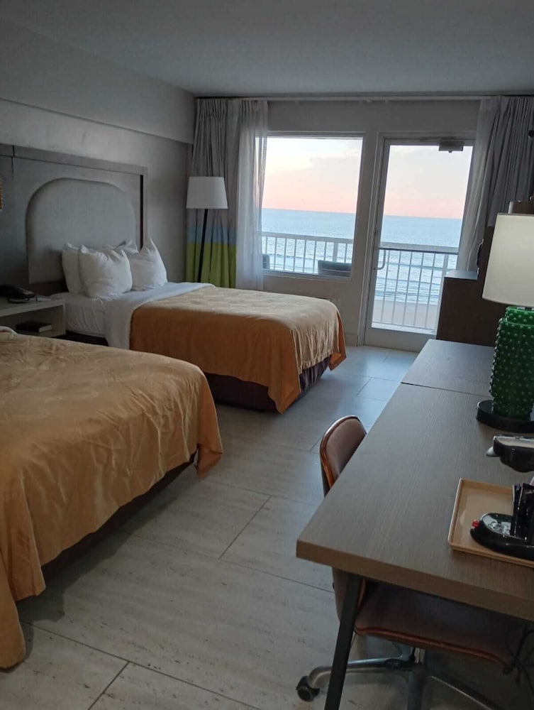 Spark by Hilton Virginia Beach Oceanfront - photo 8