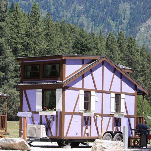 Leavenworth Camping Resort Tiny House Hanna — Leavenworth