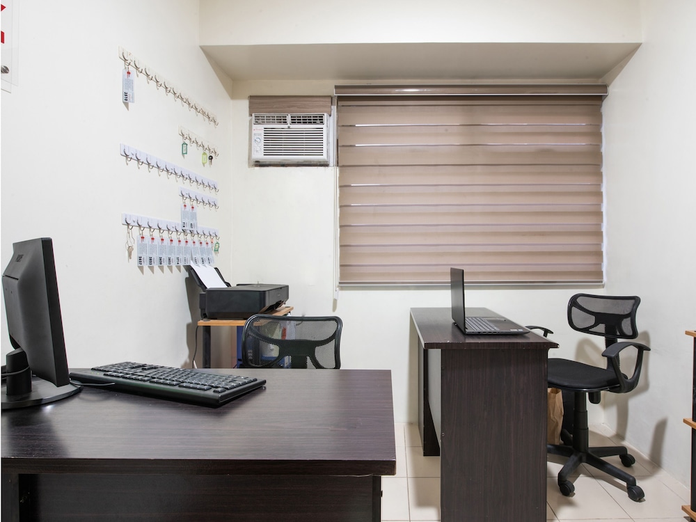 OYO 474 UrbandecaTower316 NizamiCondotel in Mandaluyong City, Philippines