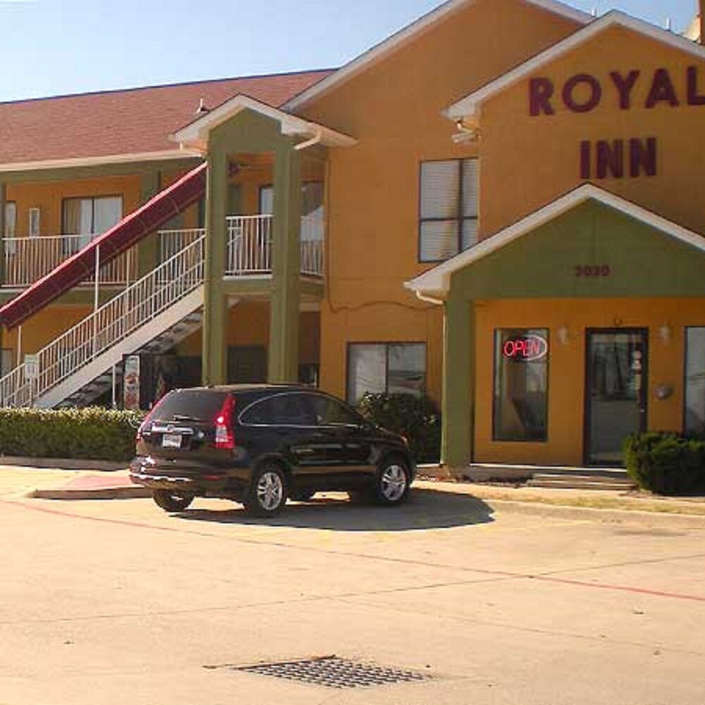 Royal Inn Dallas NW - photo 13
