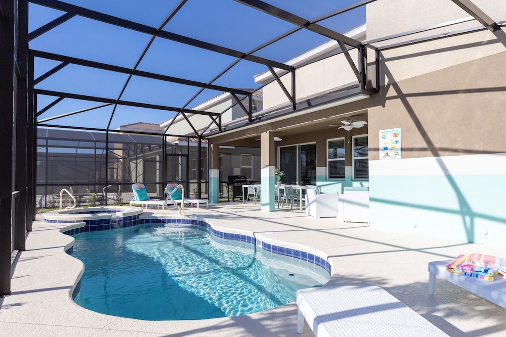 7587oml Solterra Resort 7 Bedroom Home by RedAwning - photo 31