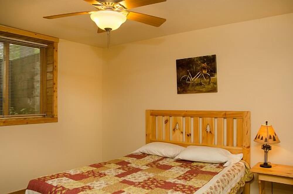 Woodland Beach Resort - photo 32