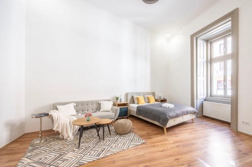 Central Vintage Home Next to the Synagogue — 4-Star Luxury Hotel in Budapest, Hungary