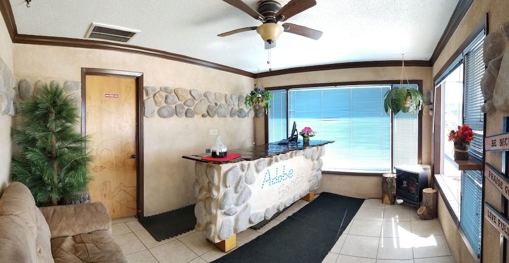 Adobe Sands Motel - photo 2