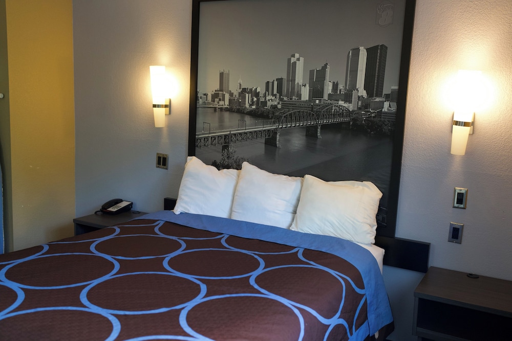 Super 8 by Wyndham Johnstown - photo 4