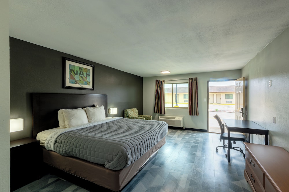 Freer Executive inn and Studios - photo 7