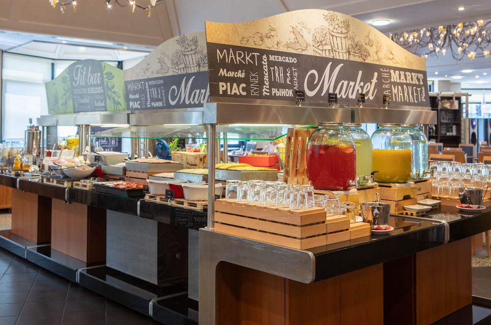 מזון ומשקאות