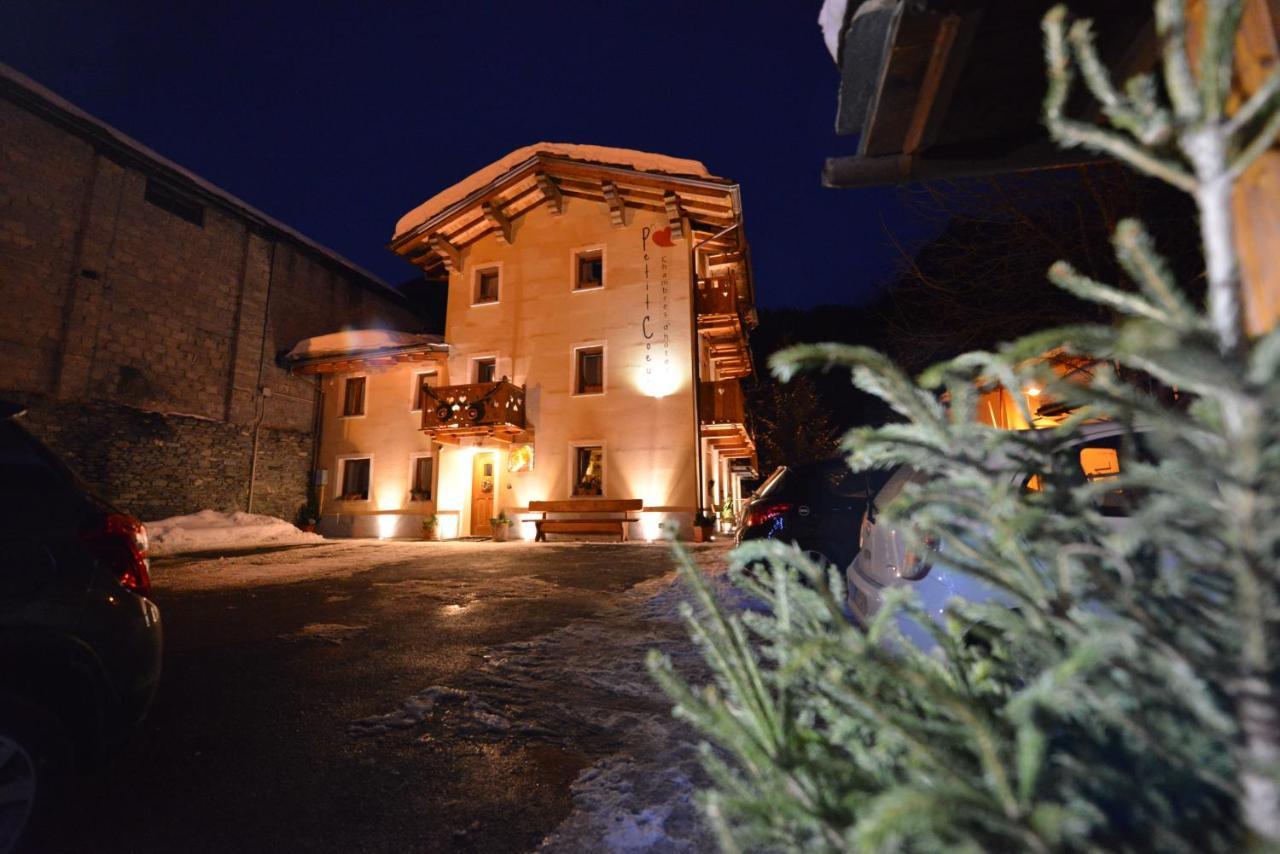 Affittacamere Petit Coeur — 4-Star Luxury Hotel in Ayas, Italy