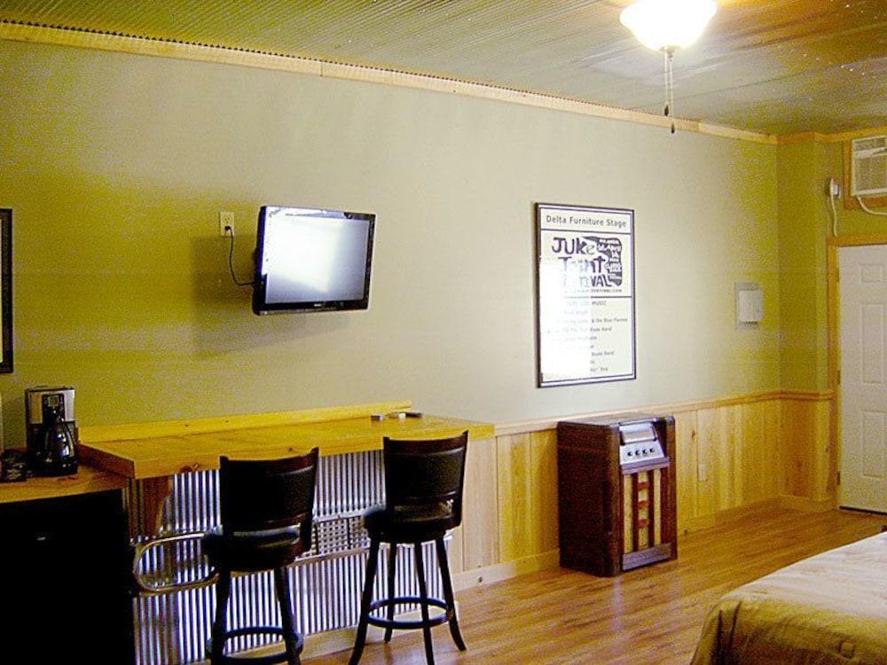 Bluestown Inn - photo 13