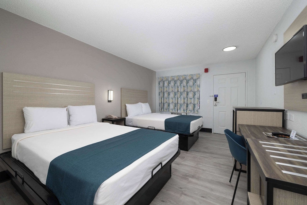 Motel 6 Tempe AZ Broadway ASU - photo 10