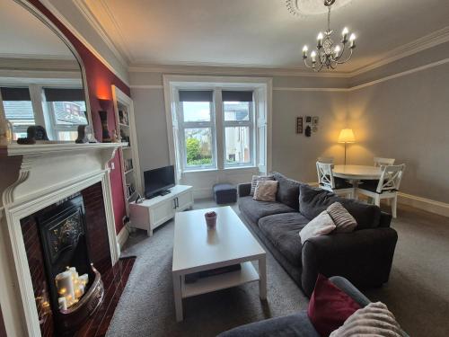 Brae View Coastal Gem in Largs, United Kingdom