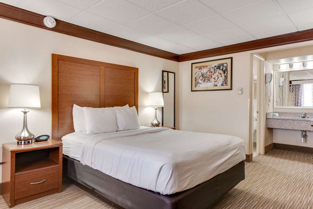 Best Western Movie Manor - photo 3