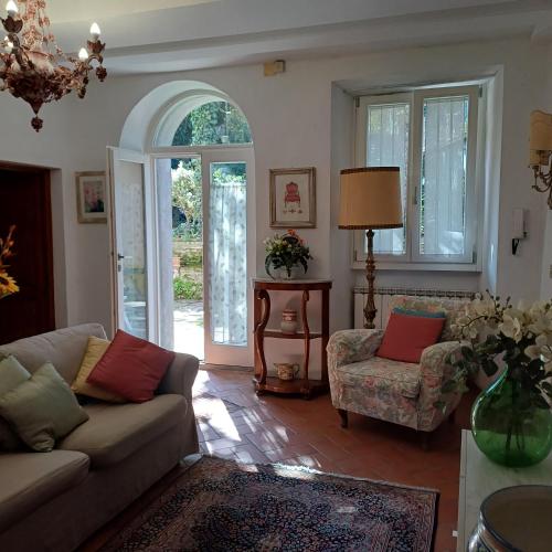Casa Vacanze Amelia — 4-Star Luxury Hotel in Fiesole, Italy