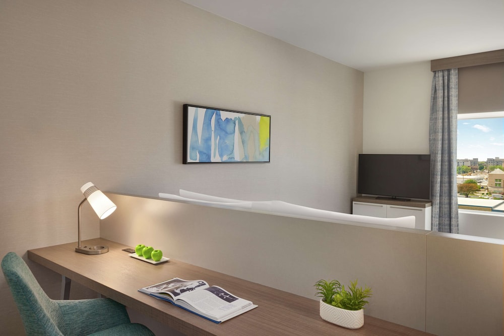 Hilton Garden Inn Austin North Near the Domain - photo 9