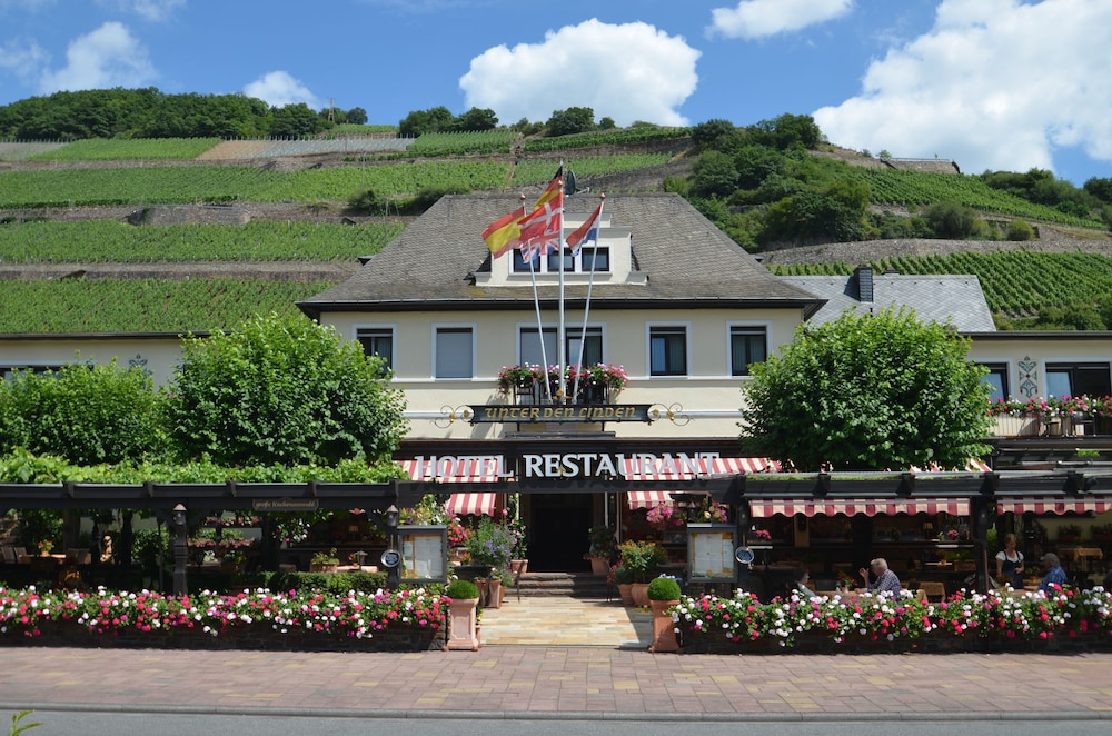 Hotel Unter Den Linden — Ruedesheim Am Rhein
