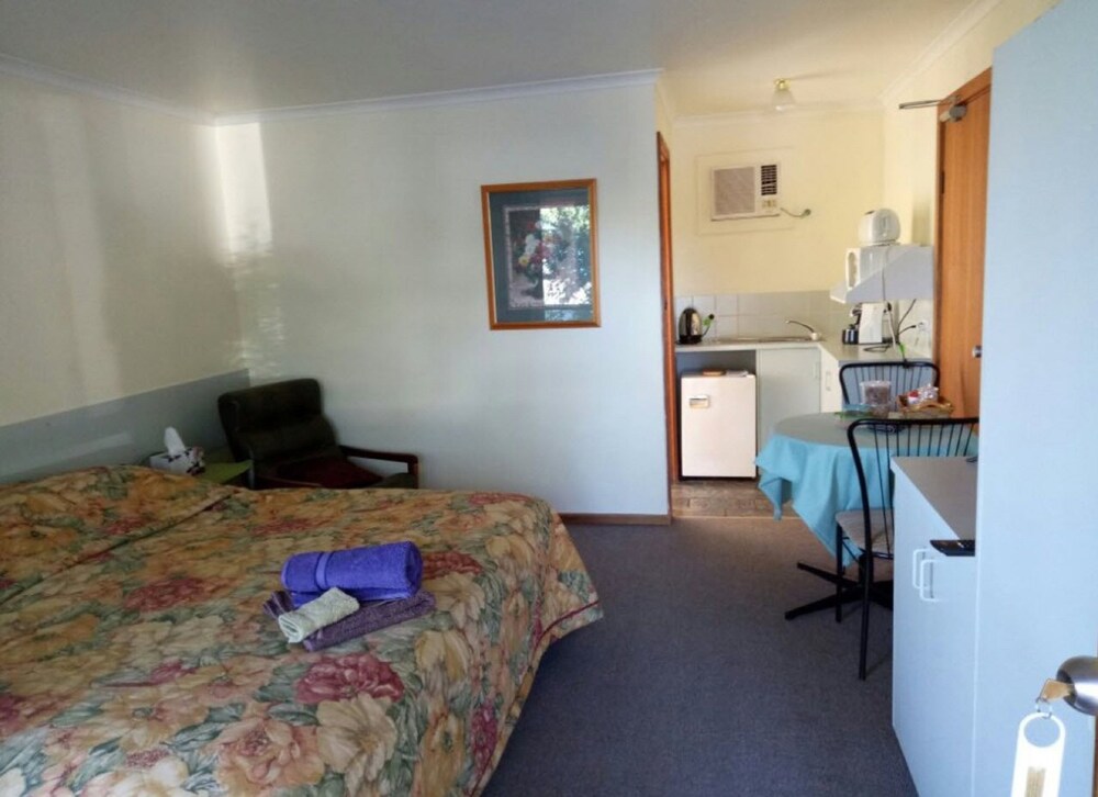 Milang Lakes Motel — Adelaide — photo 5
