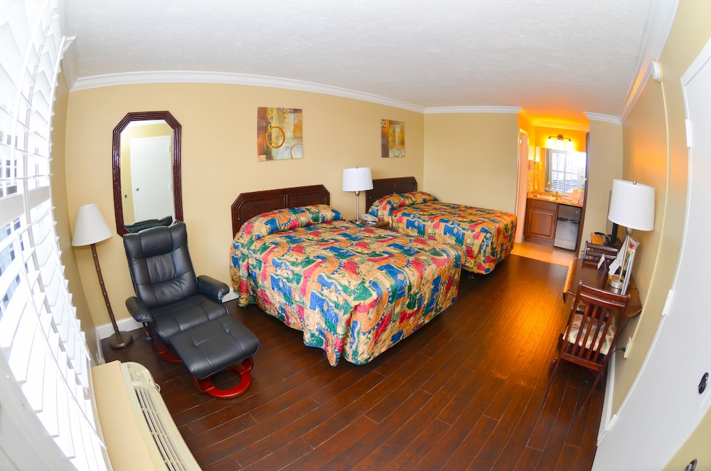 Gulfcoast Inn Naples - photo 8