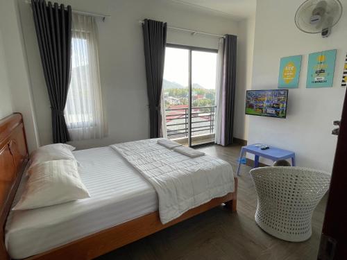 Nhà nghỉ vân anh — 5-Star Luxury Hotel in Dien Khanh, Vietnam