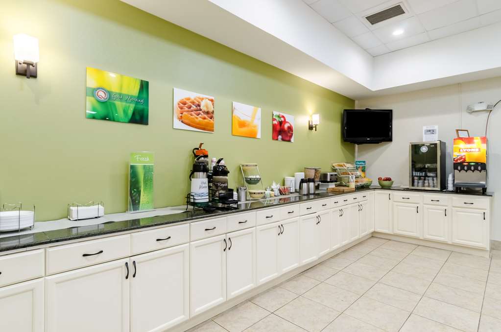 Quality Inn West Springfield - photo 42