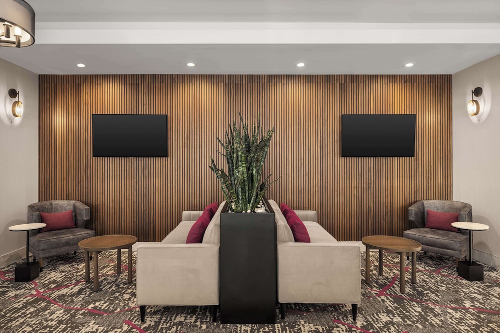 Hampton Inn & Suites Downers Grove Chicago - photo 5