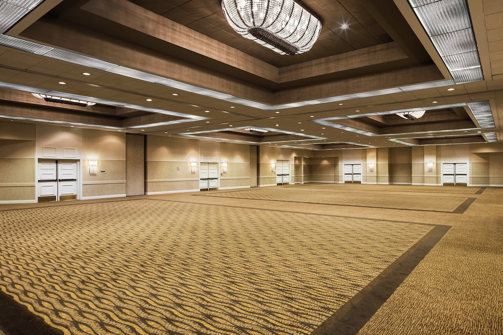 Sheraton Charlotte Airport Hotel - photo 31
