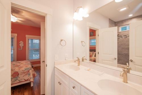 Pier Walker by Oak Island Accommodations - photo 22