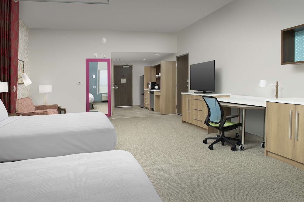Home2 Suites by Hilton Fort Myers Airport - photo 13