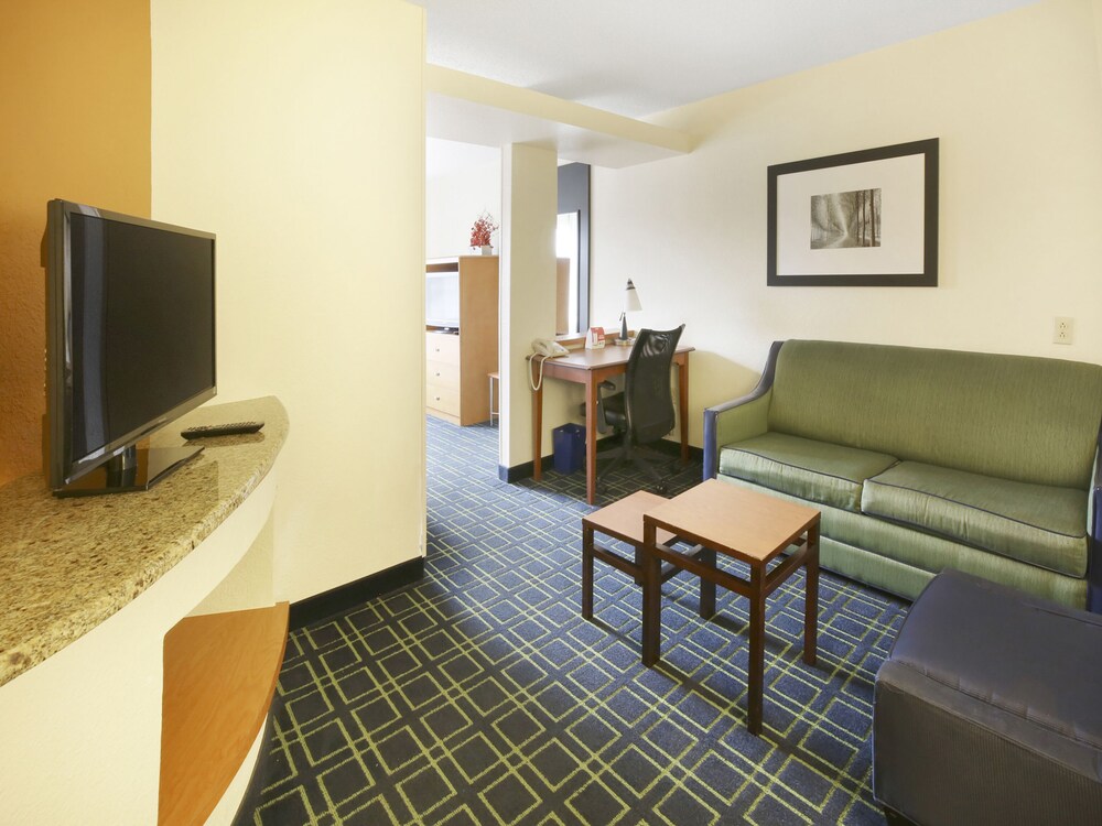 Quality Inn & Suites Jackson - photo 17