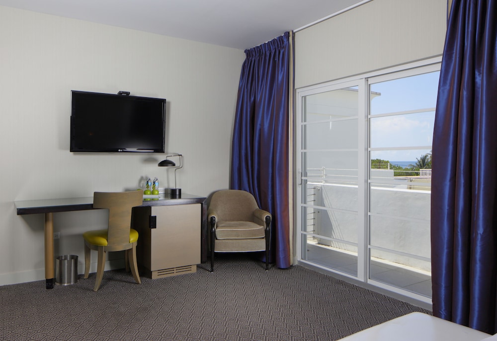 Hotel Breakwater South Beach - photo 35