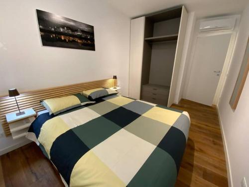 Elegante Bilocale tra Stazione e Centro Storico — 4-Star Luxury Hotel in Trieste, Italy
