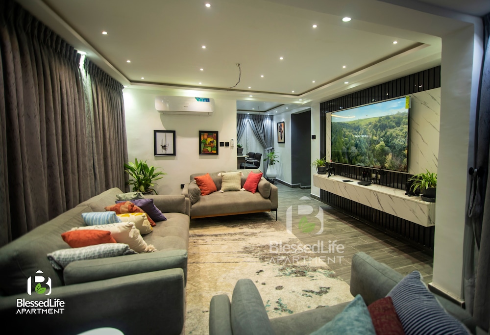 Blessed Life Apartment — 4-Star Luxury Hotel in Kumasi, Ghana