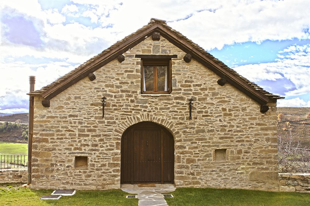 Las Casas De Satue — Sabinanigo