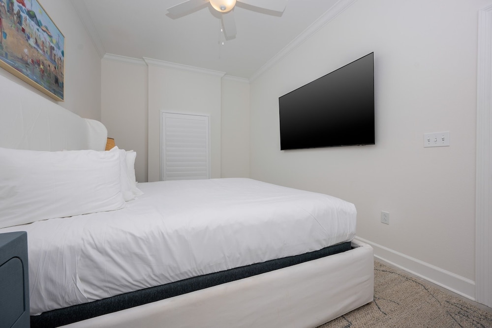 Phoenix Gulf Towers 906 2 Bedroom Condo - photo 6
