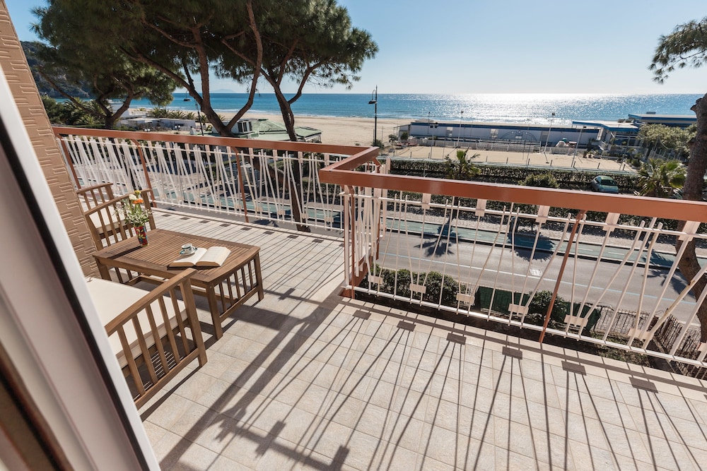A casa di Monachella — 4-Star Luxury Hotel in Gaeta, Italy