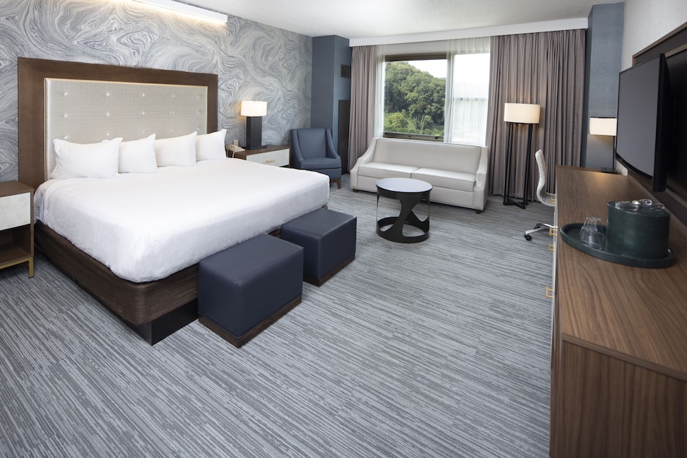 Harrah's Cherokee Casino Resort - photo 4