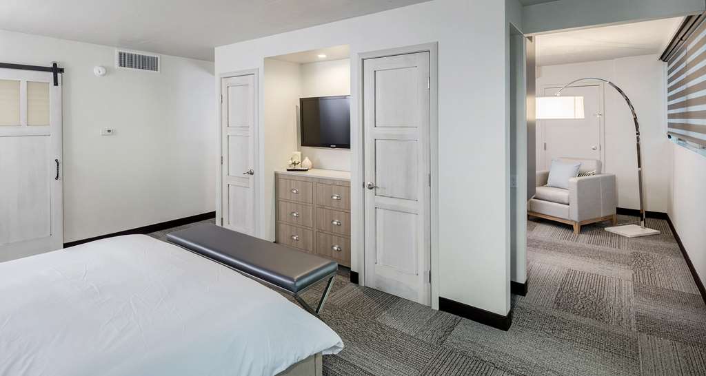 The Rushmore Hotel & Suites BW Premier Collection - photo 12