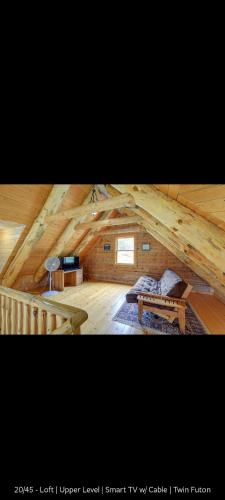 The blueridge cabin — 4-Star Luxury Hotel in Ceres, United States