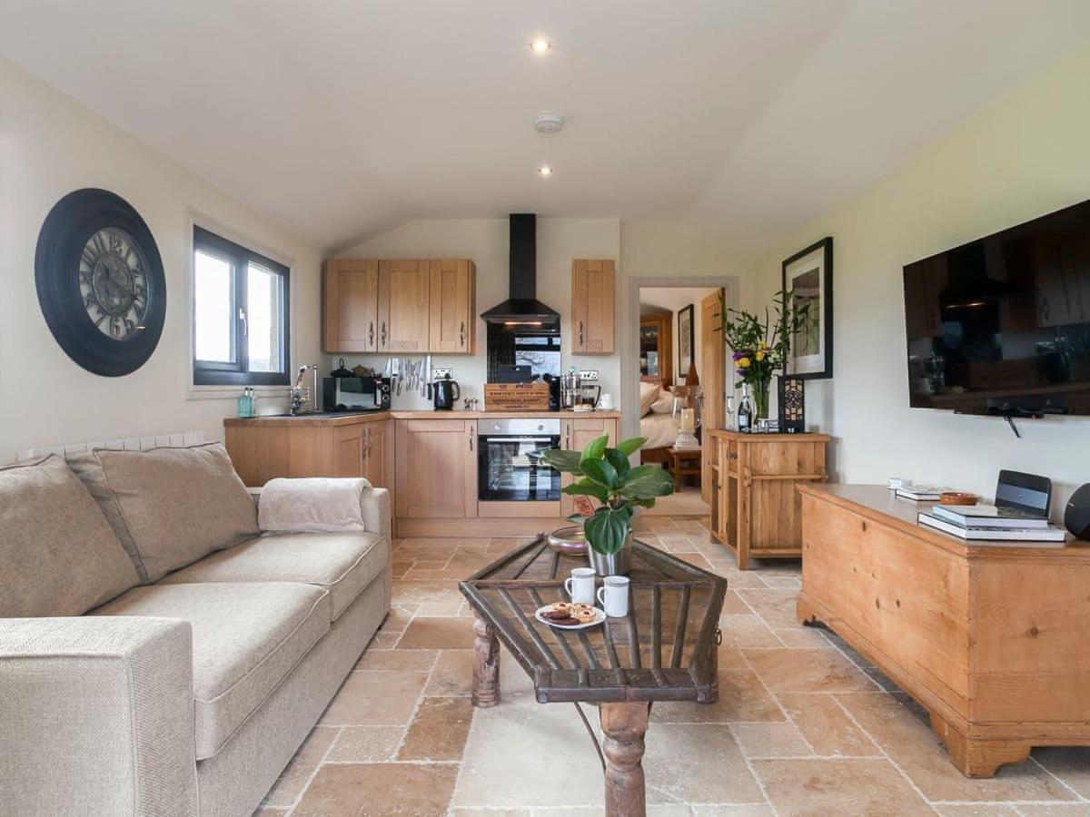 Holders Cottage — 5-Star Luxury Hotel in Gloucester, United Kingdom