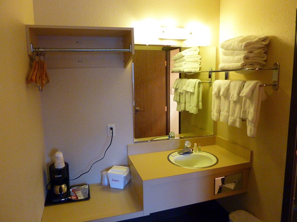 Best Western Helena Capitol Hotel - photo 44