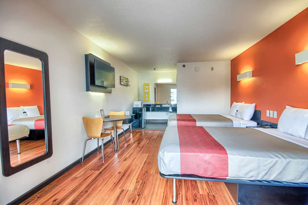 Motel 6 Columbus OH West - photo 12