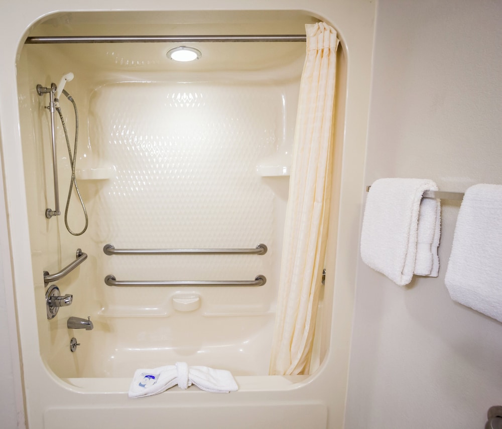 Red Roof Inn Austin Round Rock - photo 12