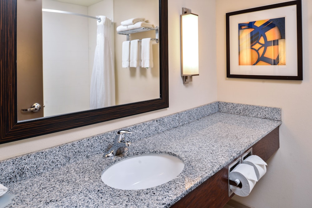 Holiday Inn Express & Suites York by IHG - photo 12