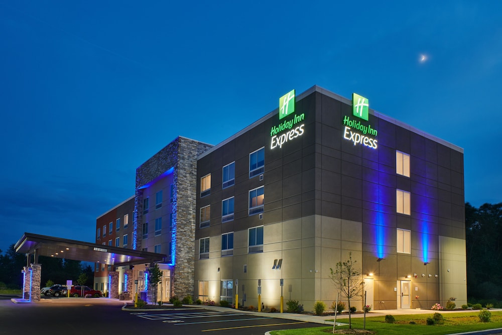 Holiday Inn Express Amherst Lockport by IHG - photo 2