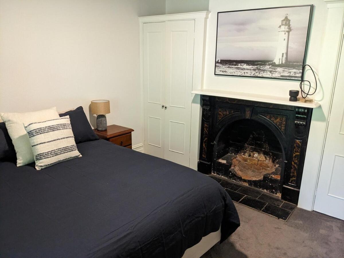 Heritage Chic in Central Albury — hotel near Albury Airport